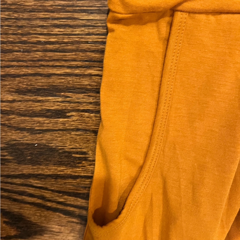 Texas Longhorns dress with pockets. Size Large. Super comfy. - Picture 3 of 3